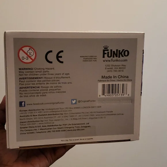 Thanos (Glow in the Dark) Entertainment Earth Exclusive - 6 Inch Glow in Dark - Picture 10 of 10